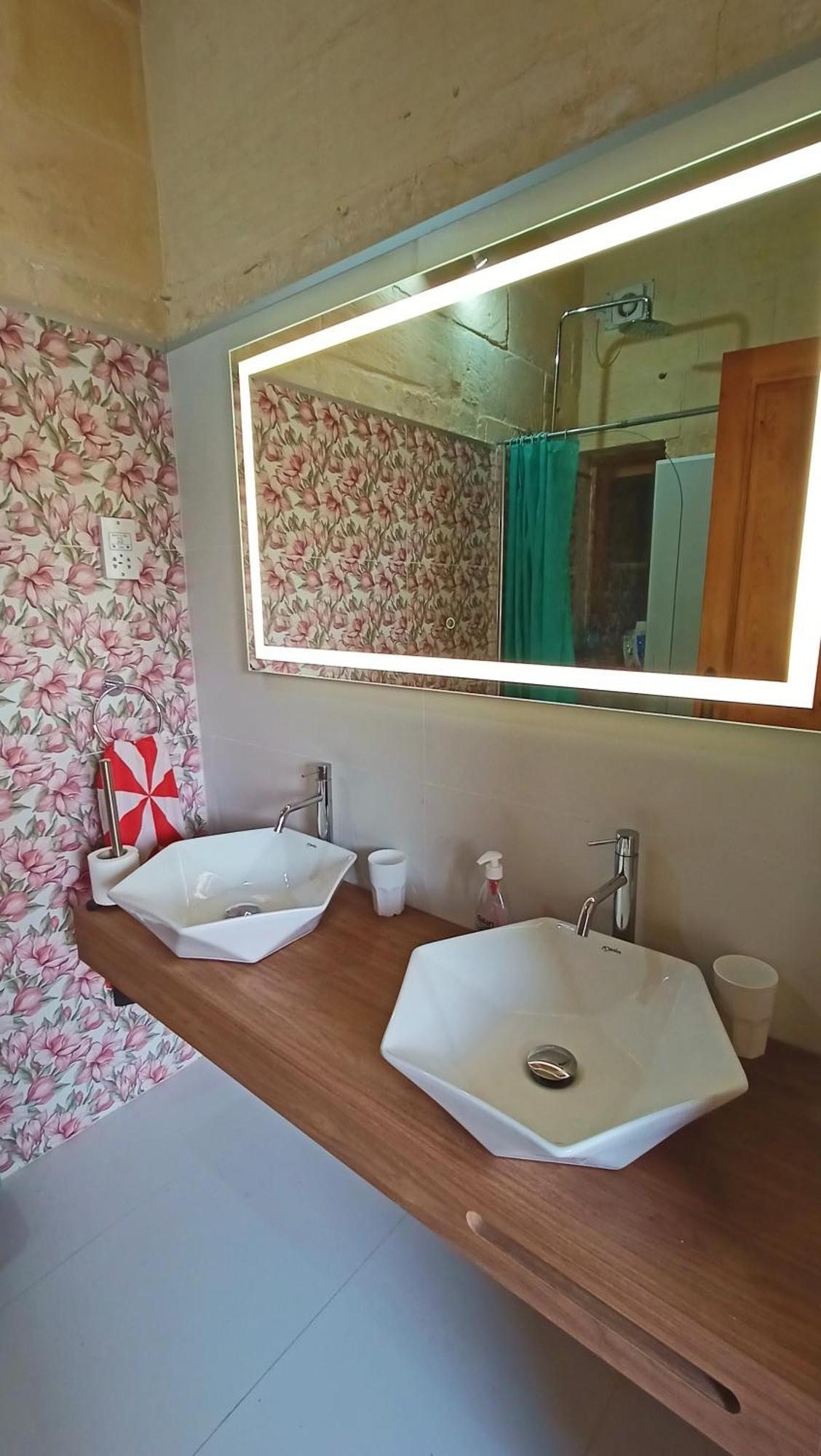 Arthome - Guest Rooms Gharb  Luaran gambar